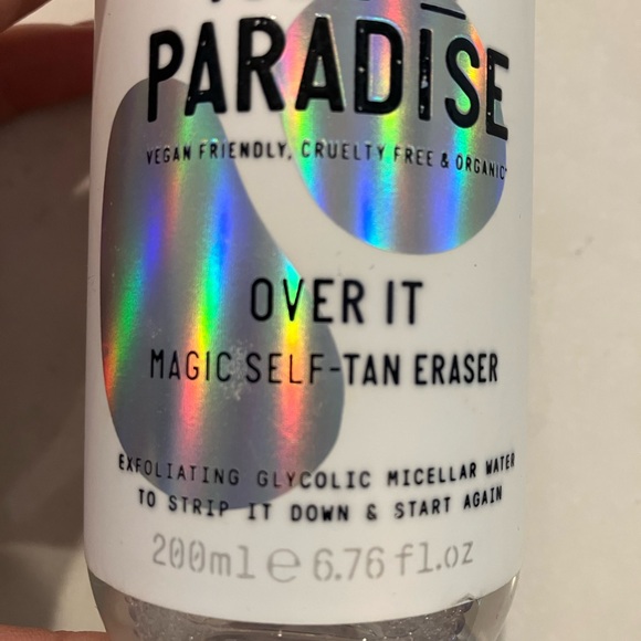 Isle of Paradise “Over It” Magic Self-Tan Eraser - Picture 4 of 4